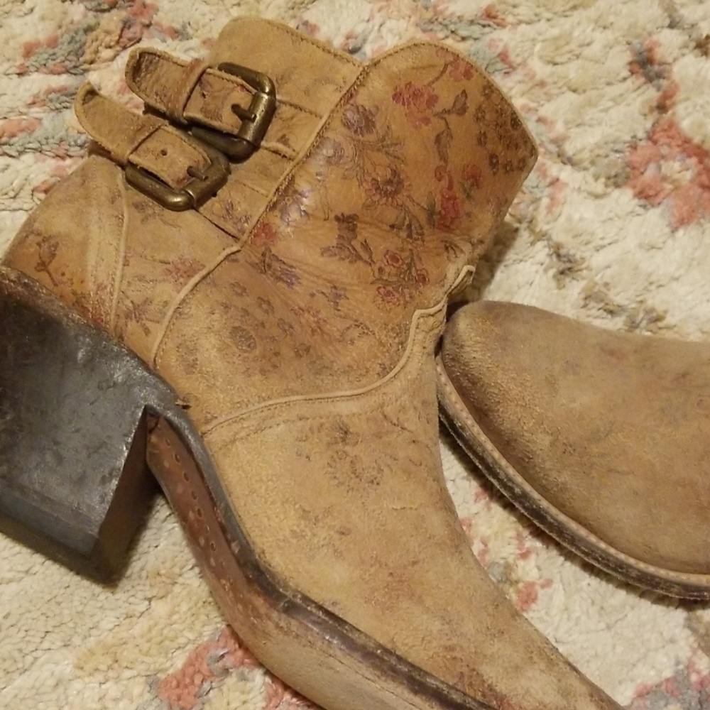 Lucchese booties floral printed cowgirl boots